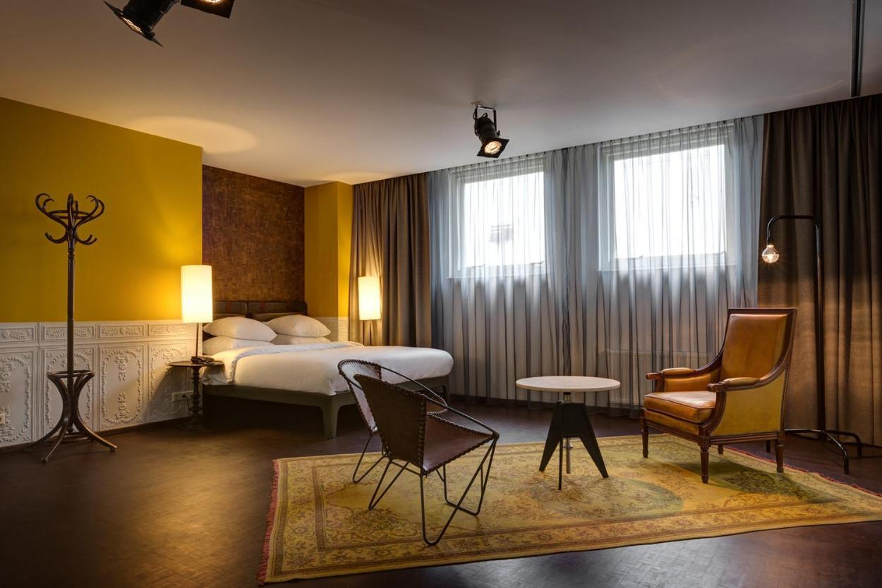 Hotel V Nesplein Amsterdam Esterno foto