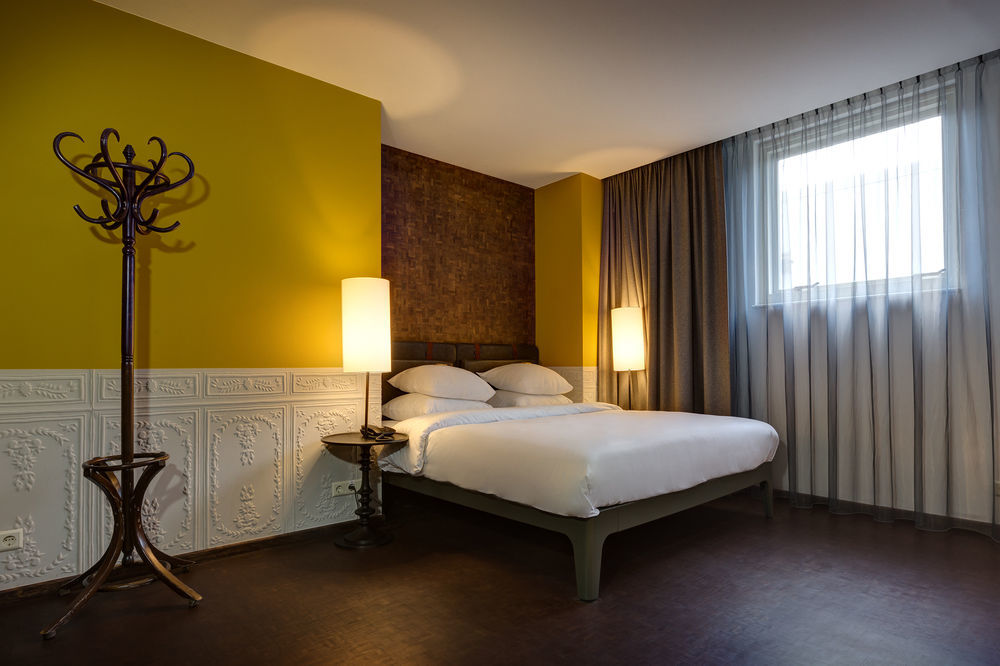 Hotel V Nesplein Amsterdam Esterno foto